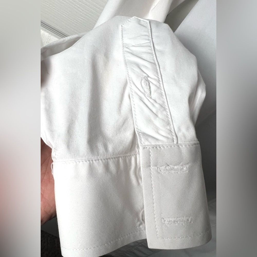 Finley Shirt Button Down White Flutter Hemline Si… - image 7